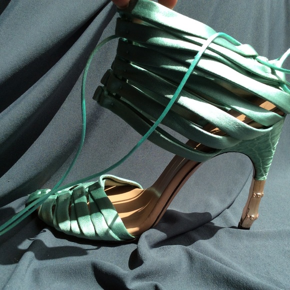 GUCCI satin seafoam croc rose gold bamboo heels - Picture 1 of 3